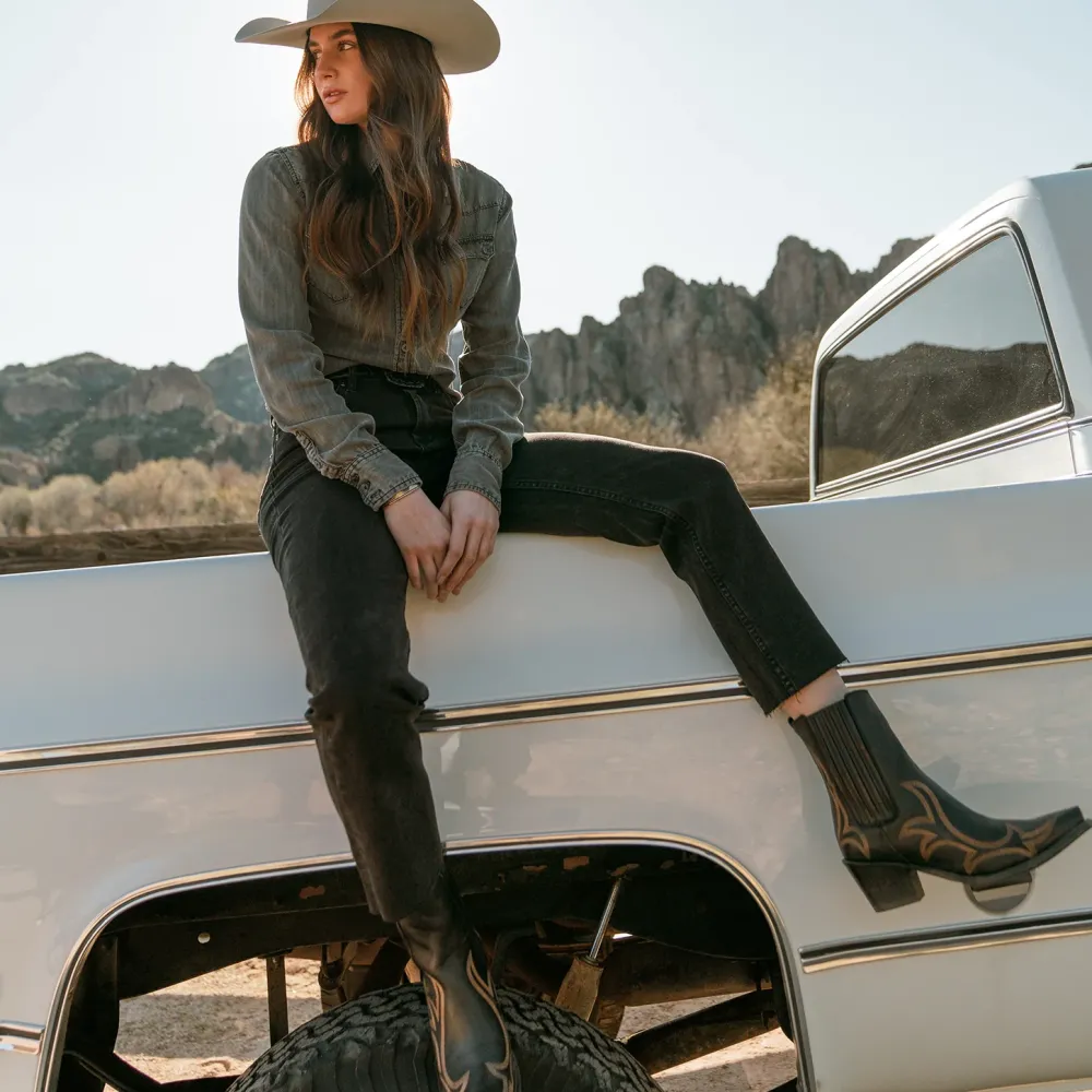 Stetson 915 High Rise Straight Fit Crop Jeans Black Best